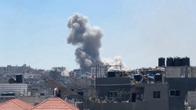 Katil sürüsü İsrail’in Gazze’deki hava saldırısında iki Sağlık Bakanlığı çalışanı öldü